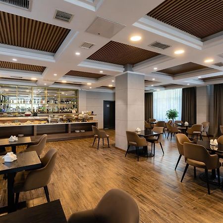Renion Residence Hotel アルマトイ エクステリア 写真