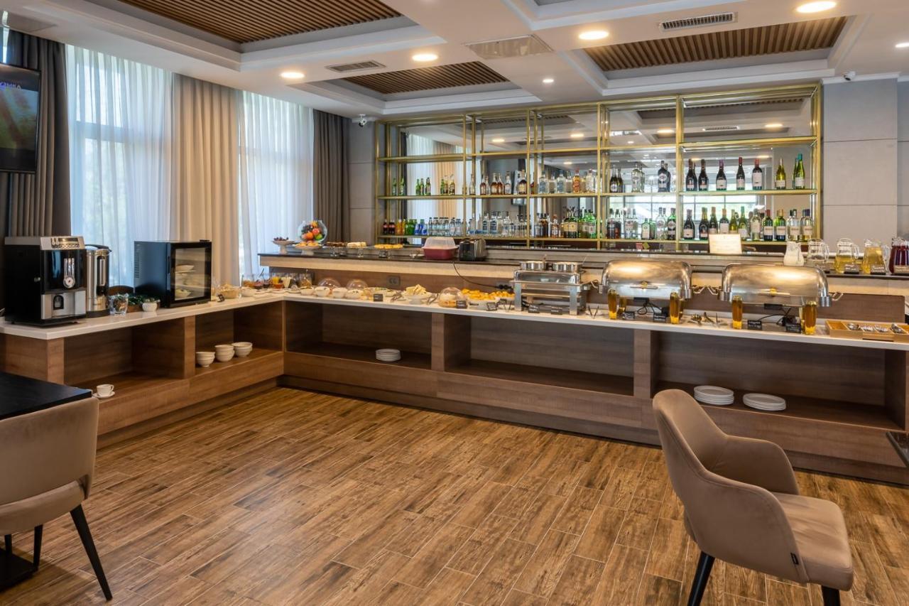 Renion Residence Hotel アルマトイ エクステリア 写真